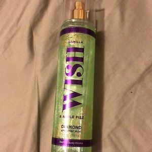 Free with bundle Bath and Body Vanilla Wish